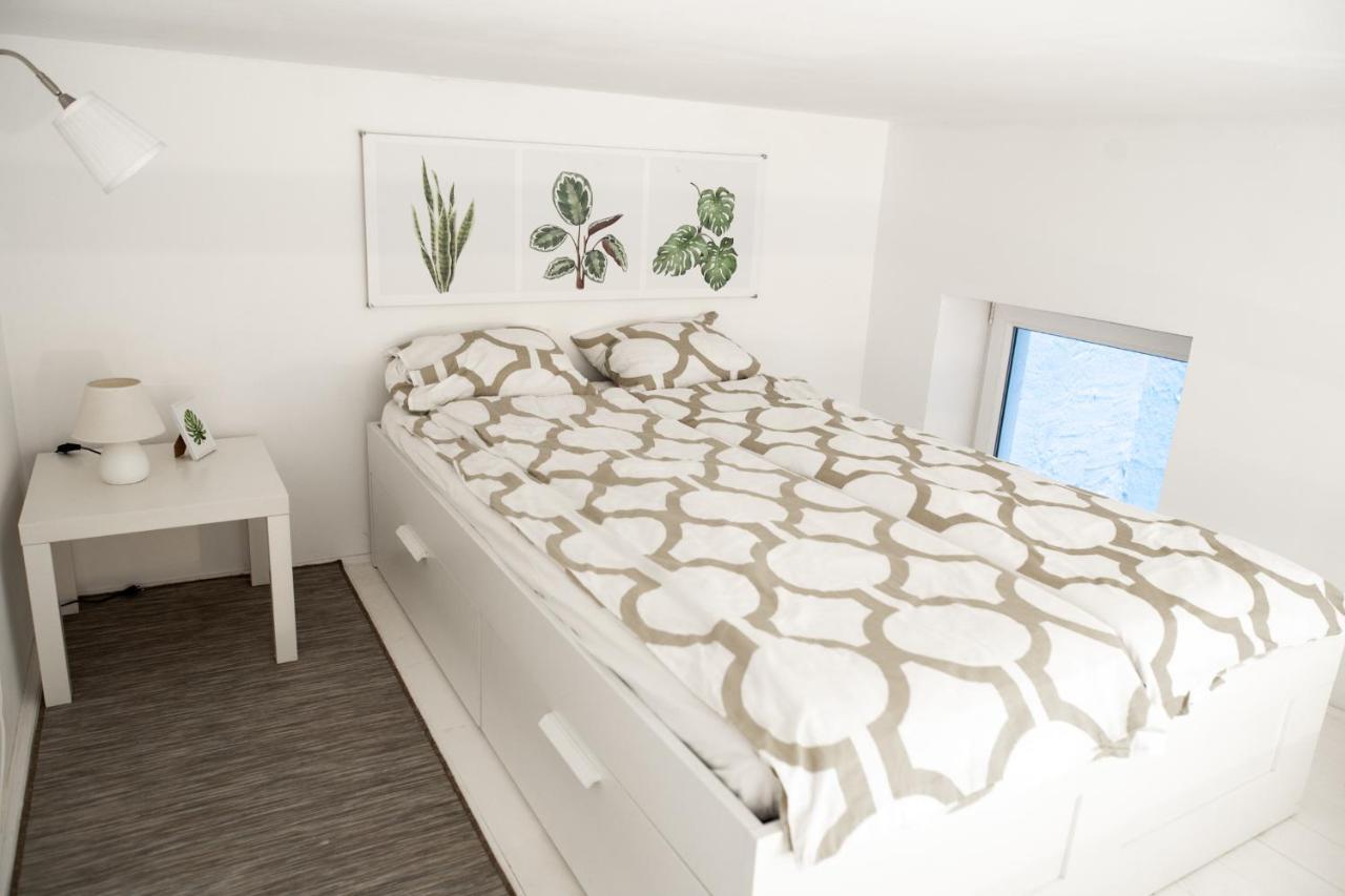 N28 Studio Apartment In Andrassy Boulevard. Budapest Esterno foto