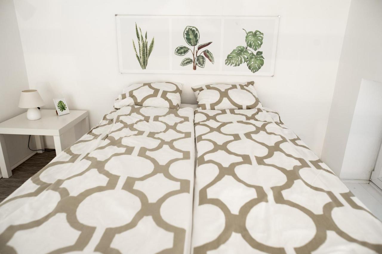 N28 Studio Apartment In Andrassy Boulevard. Budapest Esterno foto