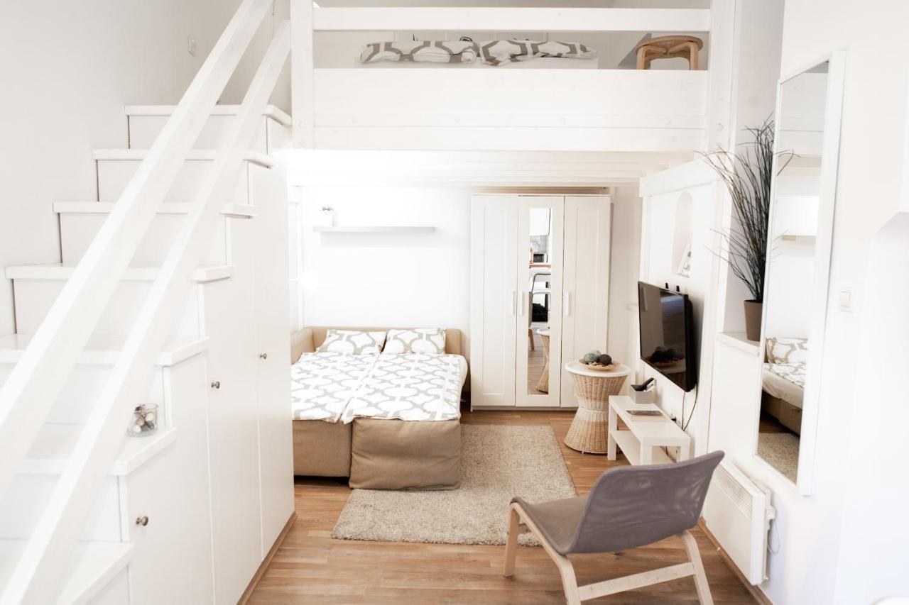 N28 Studio Apartment In Andrassy Boulevard. Budapest Esterno foto